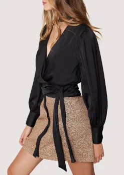 Lost + Wander Tops*Eyes On Me Top BLACK